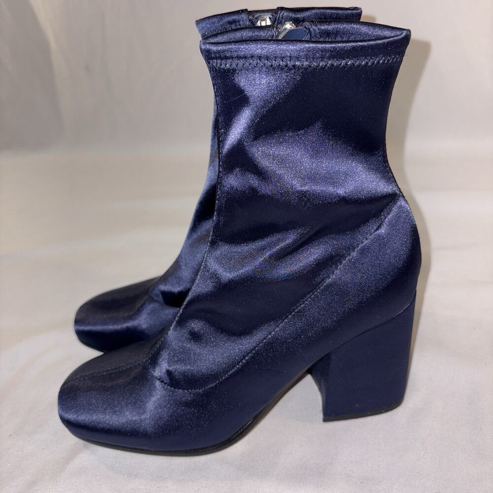 Marc Fisher ICELA Navy Blue Satin Ankle Booties Sexy Glam Boots 7 M